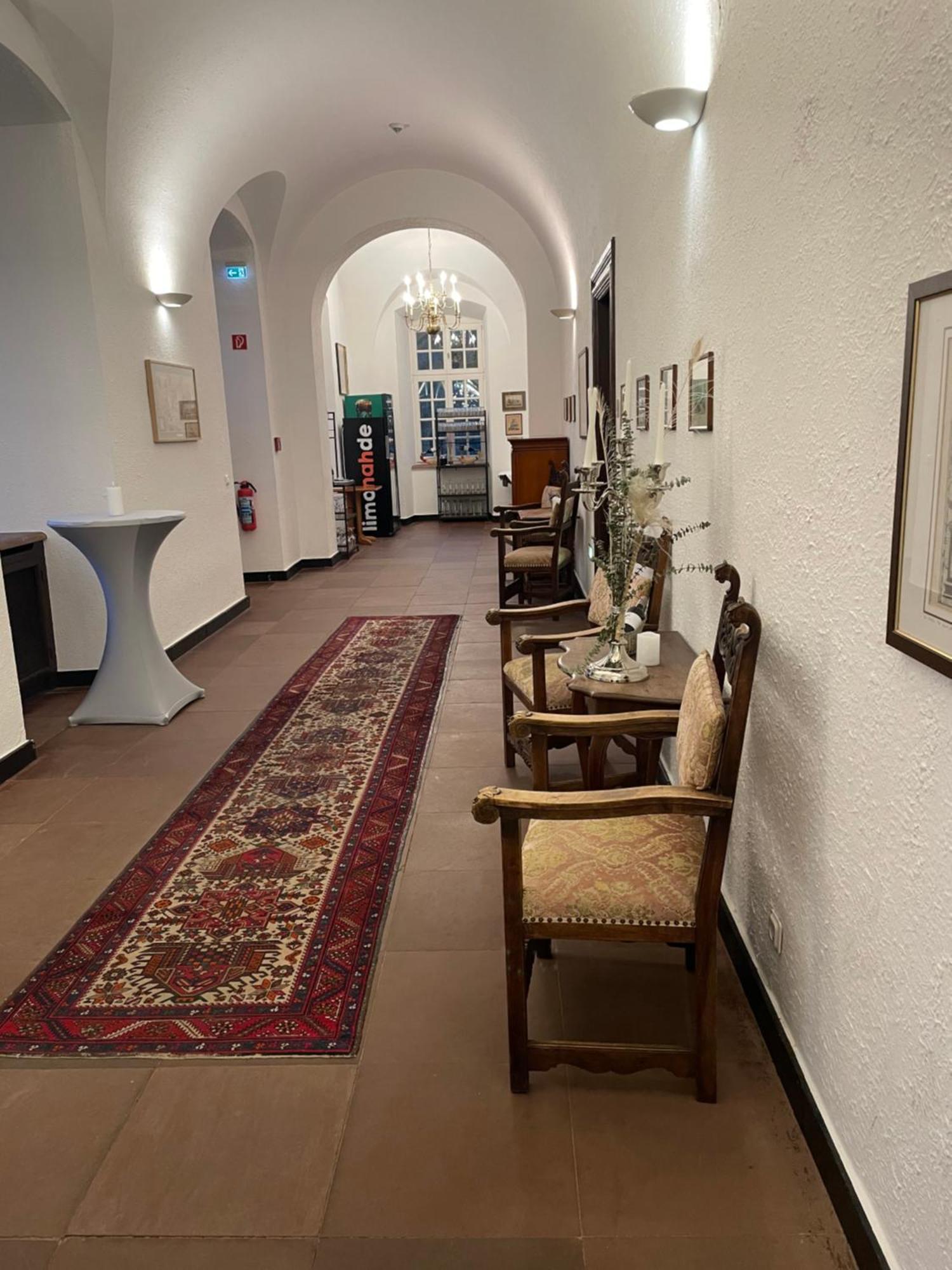 Hotel Schloss Hoehnscheid 巴特阿罗尔森 外观 照片