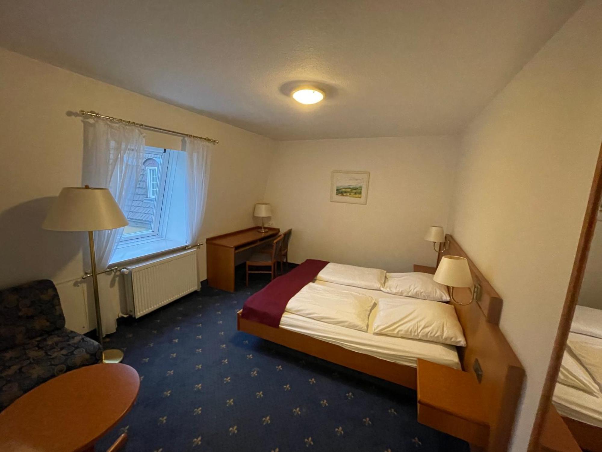 Hotel Schloss Hoehnscheid 巴特阿罗尔森 外观 照片